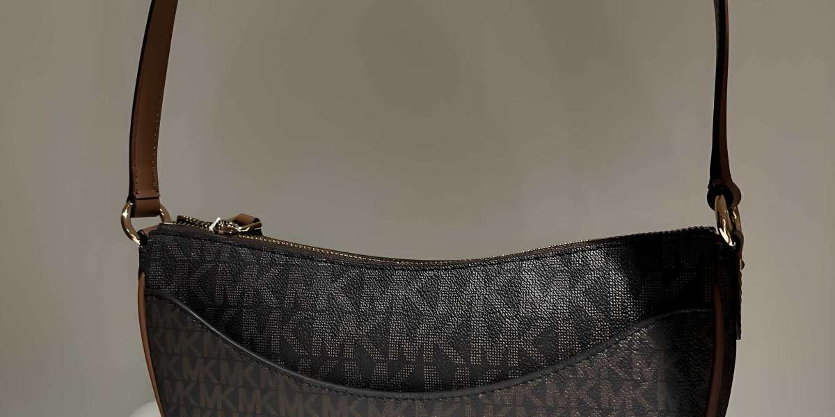 MK 專櫃購物指南｜Michael Kors 托特包與斜背包一次看懂