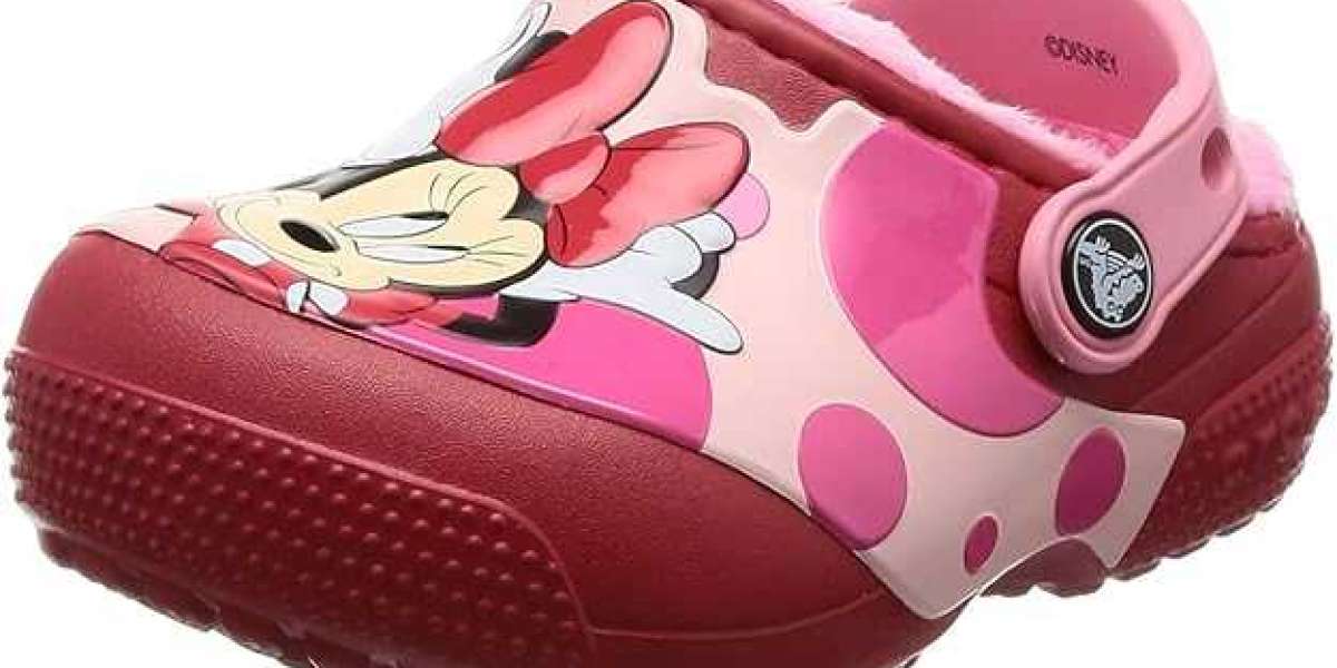 CROCS Fun Lab Disney Mickey Lights Clog รองเท้าเด็กสุดน่ารัก